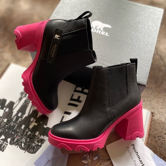 Sorel Brex Heel Chelsea Bootie - Picture 3 of 14